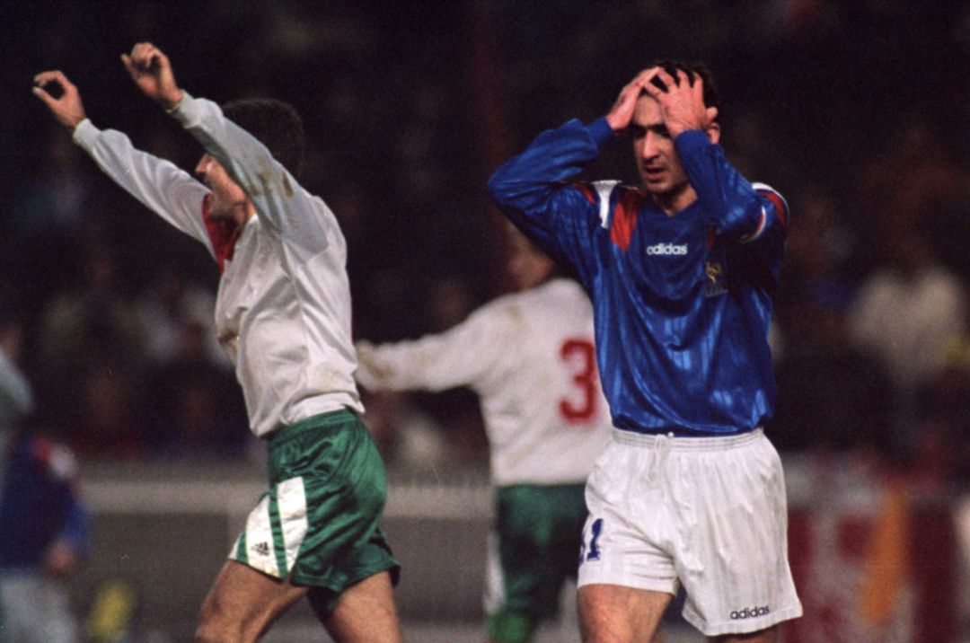  法兰克福主场力克劲旅，中场核心上演梅开二度  